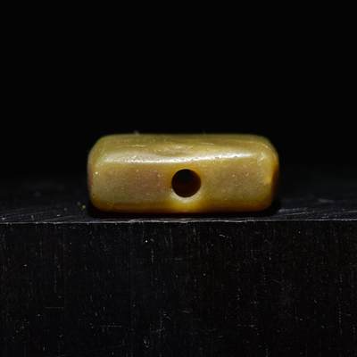 【良泉】第45期【直播场】1月15日晚19.30点开拍！ 208组，西方古代钱币、丝路古珠杂项专场 - 中世纪【西亚】玉质板珠，对孔约18毫米