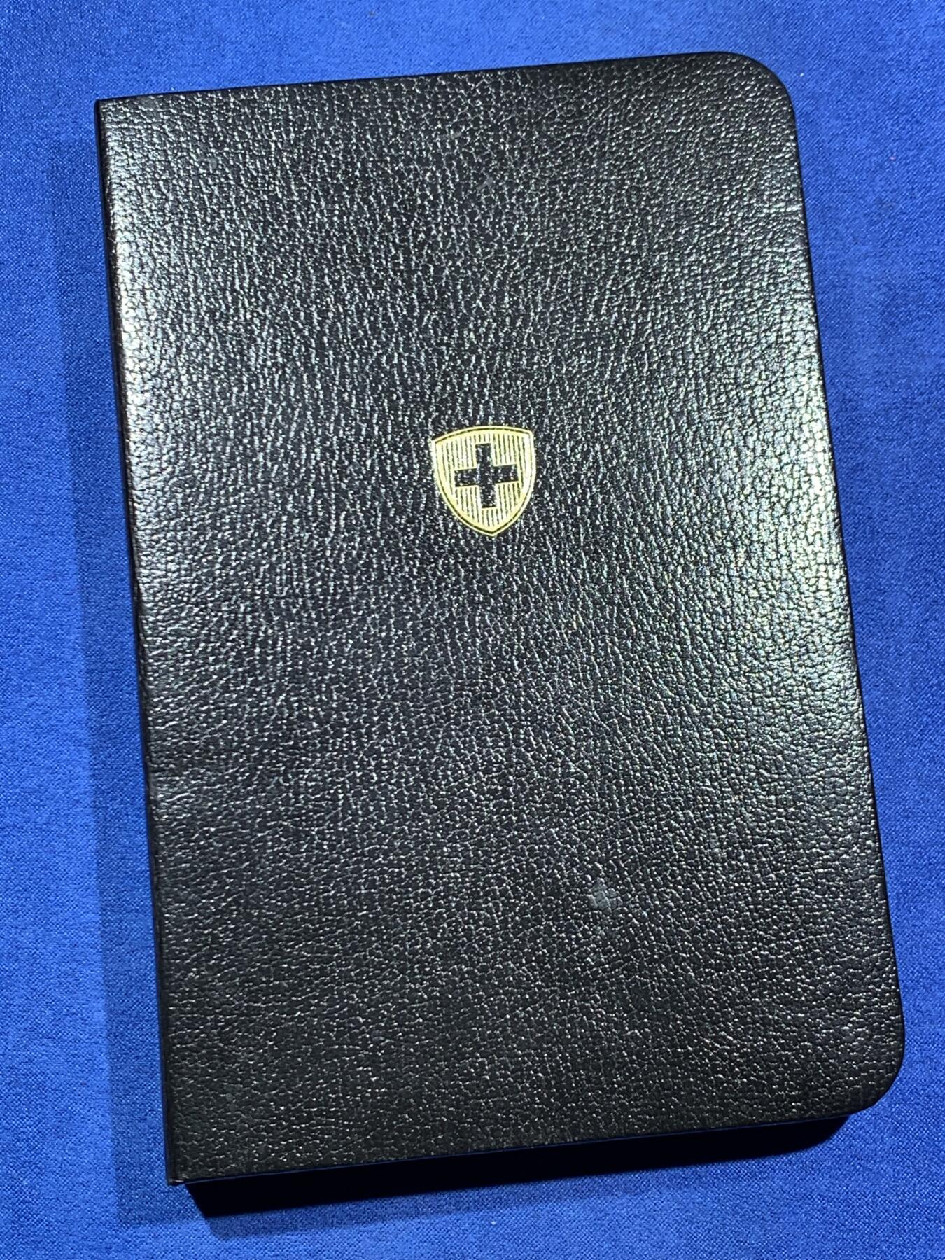 《竞宝斋》第453场 周日，周一 2场连拍 （全场包邮，欢迎送拍） 瑞士1981年精制套币 黑皮本