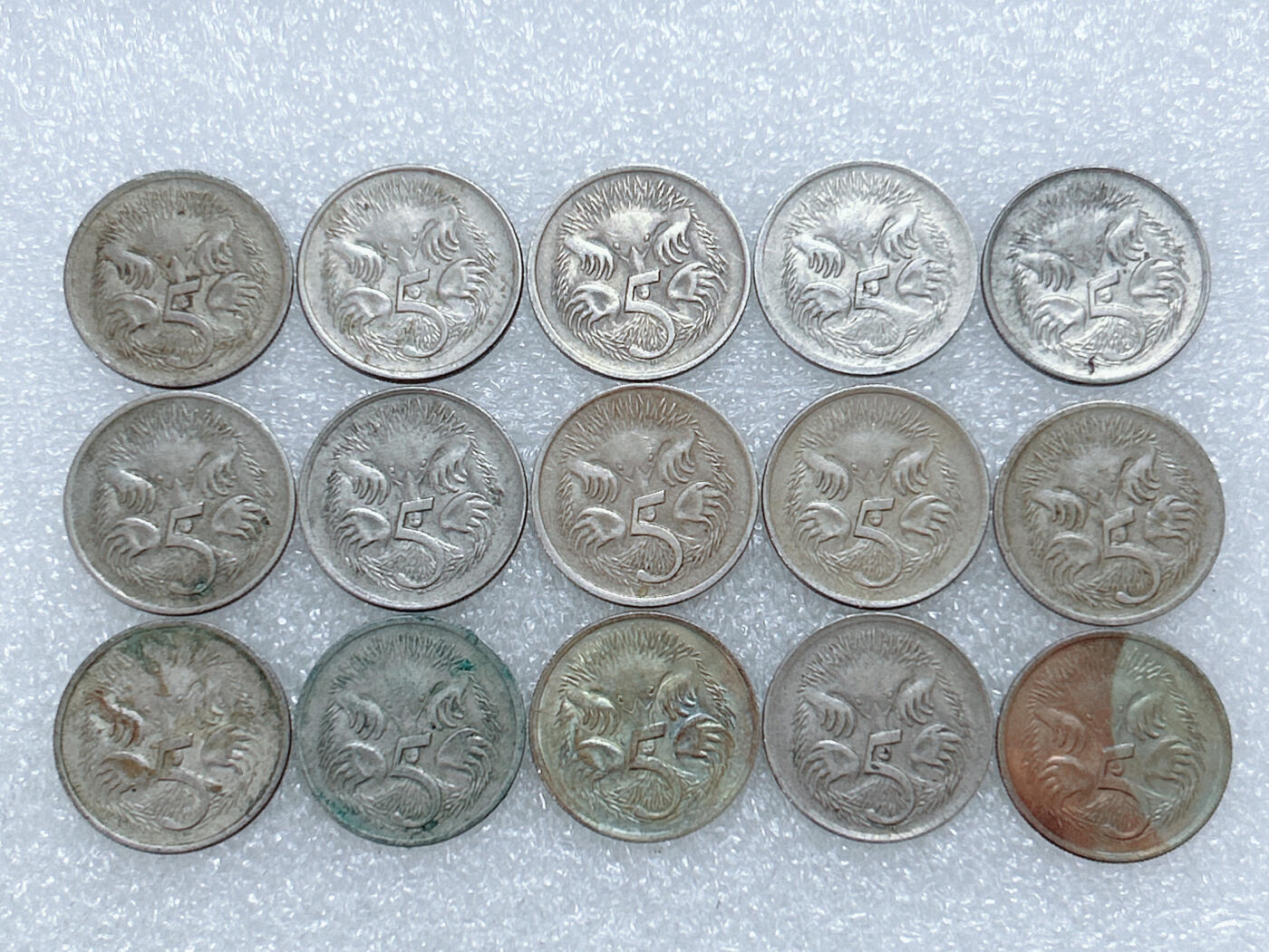 第一海外回流一元起拍收藏 散集专场  第284期 澳大利亚5分硬币 花冠女王版 15枚