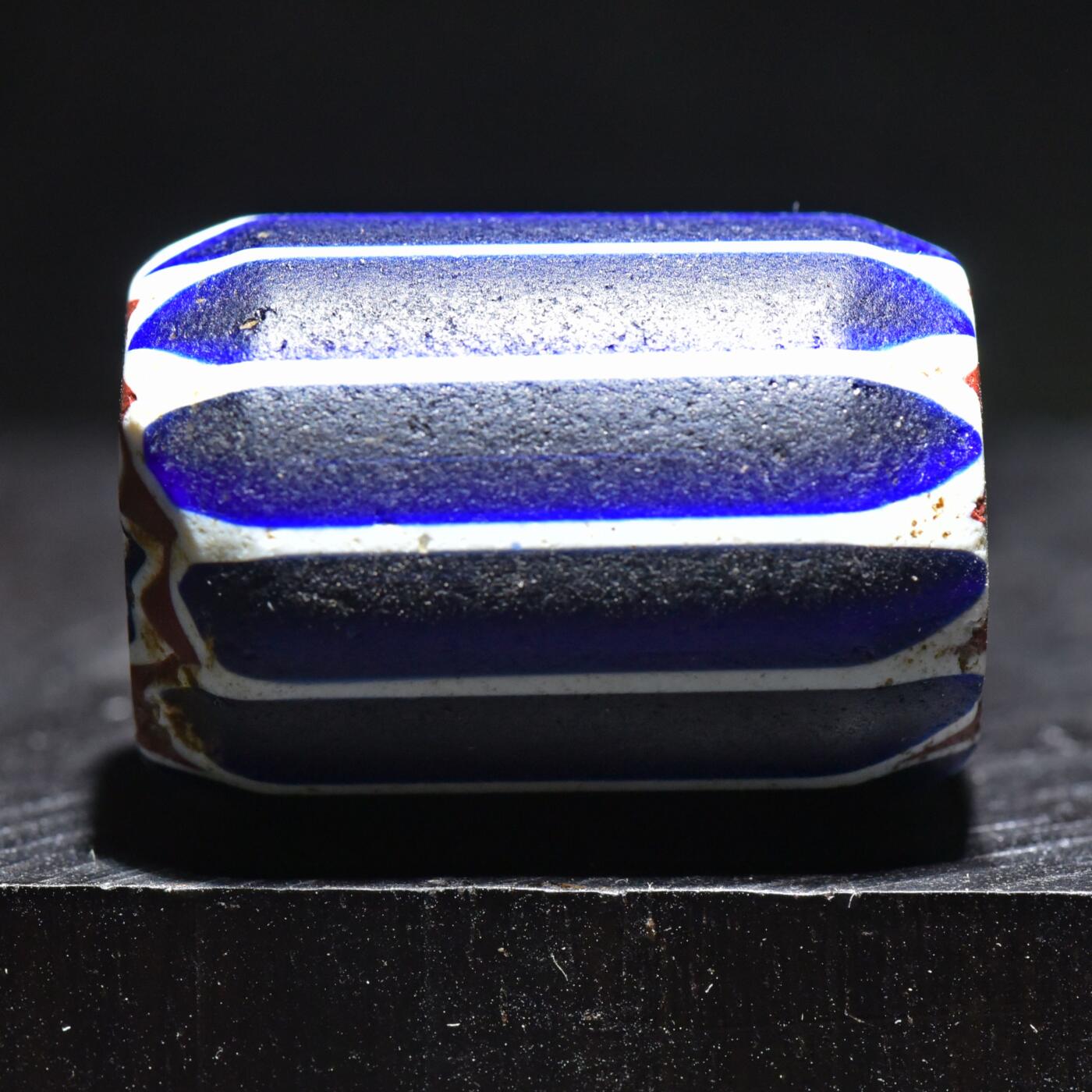 【良泉】第45期【直播场】1月15日晚19.30点开拍！ 208组，西方古代钱币、丝路古珠杂项专场 约1850-1900年，威尼斯穆拉诺岛，桶状六层雪佛兰（Chevron）贸易珠