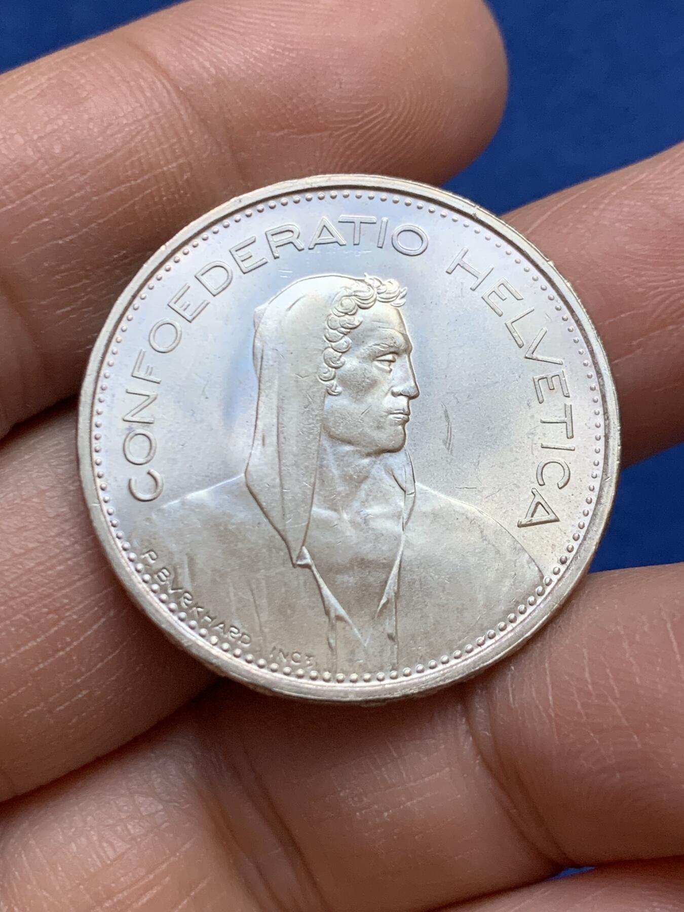 《竞宝斋》第453场 周日，周一 2场连拍 （全场包邮，欢迎送拍） 瑞士1966年5法郎银币，835银，15g，原光品相