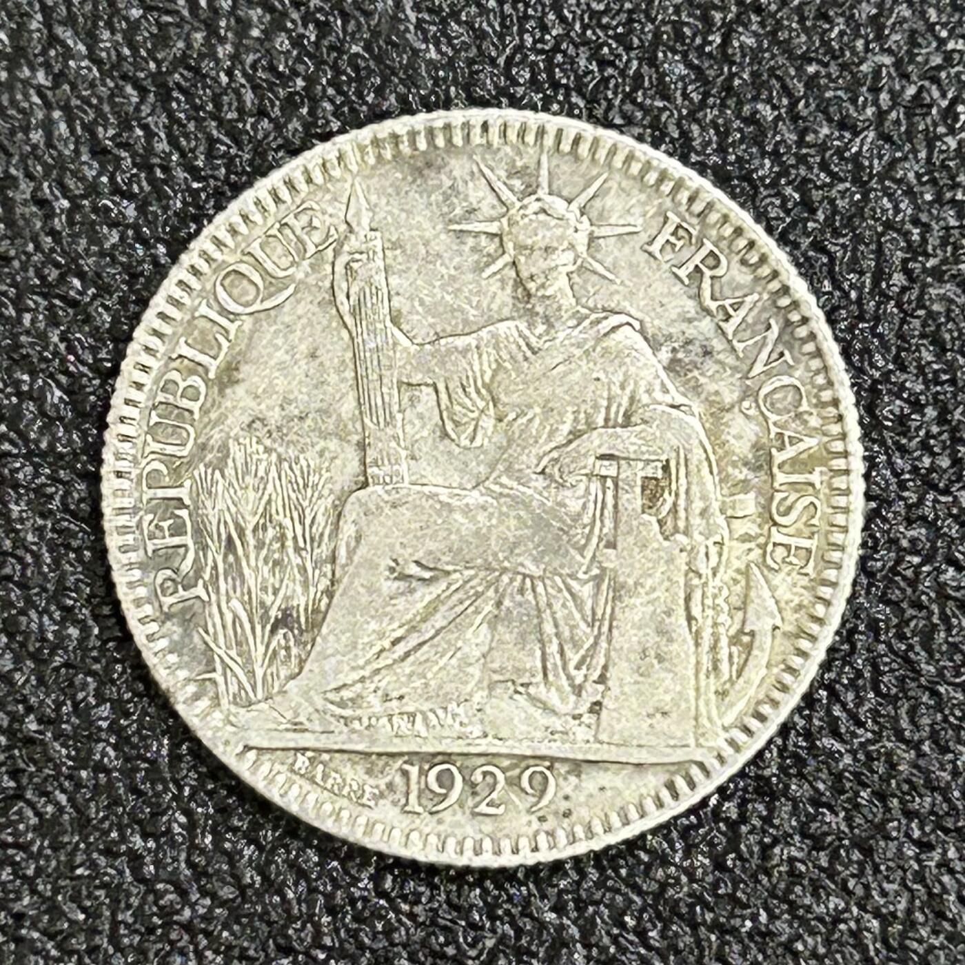 西秦中古拍卖第七十一期 法属印度支那1929年坐洋1角银币 重2.7克