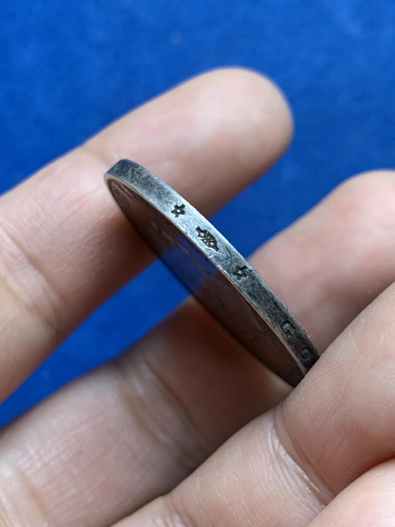 《竞宝斋》第453场 周日，周一 2场连拍 （全场包邮，欢迎送拍） 德国1860年巴伐利亚马克西米利安二世双狮1泰勒银币