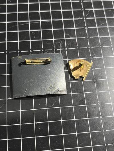 古冰库章牌勋赏收藏0起拍卖 苏联小章一对