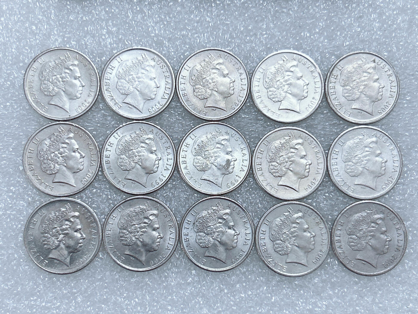 第一海外回流一元起拍收藏 散集专场  第284期 澳大利亚5分硬币 15枚 老年女王版 原光品