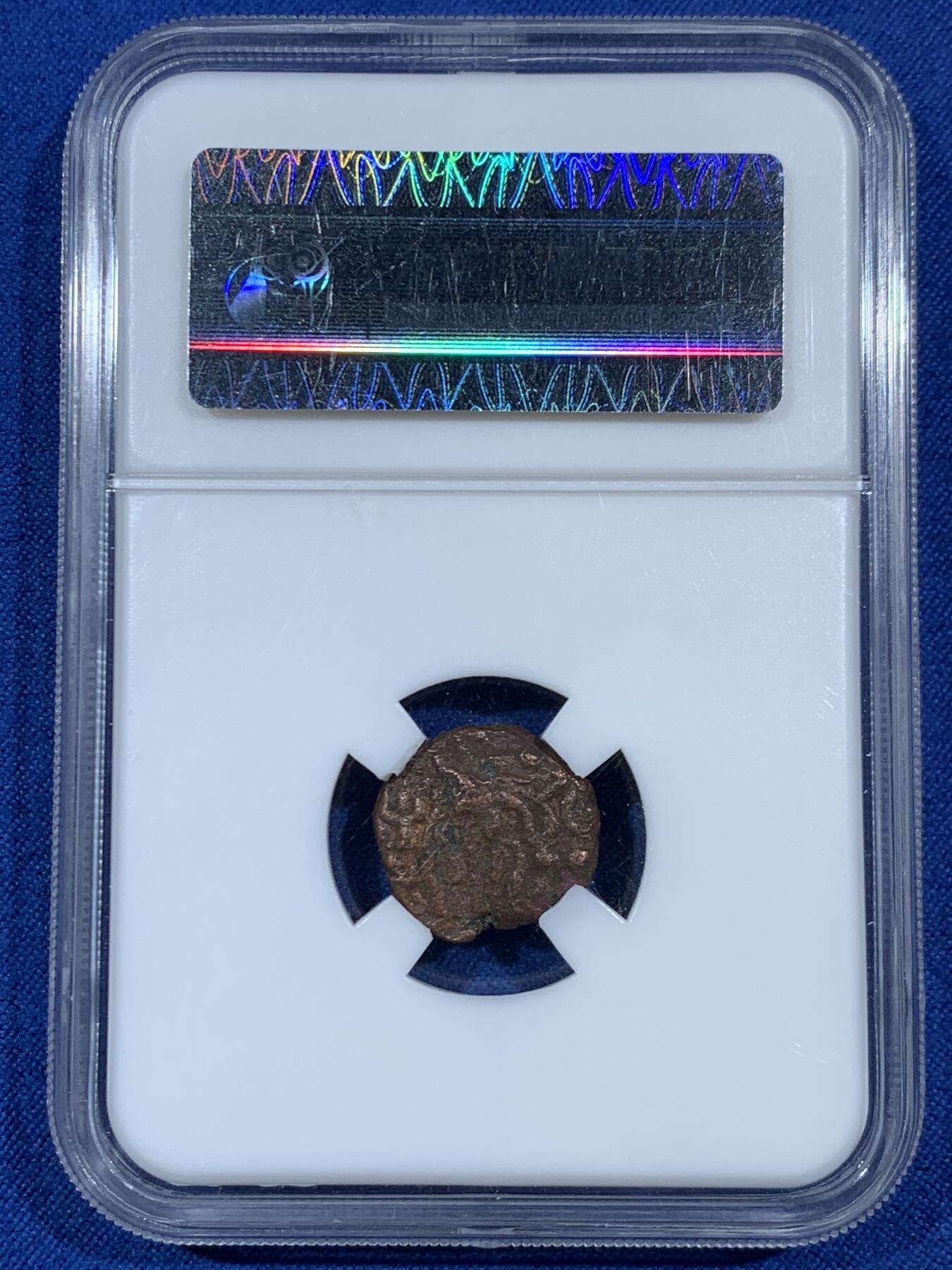 《竞宝斋》第453场 周日，周一 2场连拍 （全场包邮，欢迎送拍） 两枚一组 众诚评级 古印度钱币 1枚银币和1枚铜币 细节见图