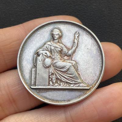 「木头集藏」章牌专场-第65场 - 法国里昂法院诉讼代理人协会八角银章，直径：34.5 mm，12.5 g，边铭：丰饶角 ARGENT。