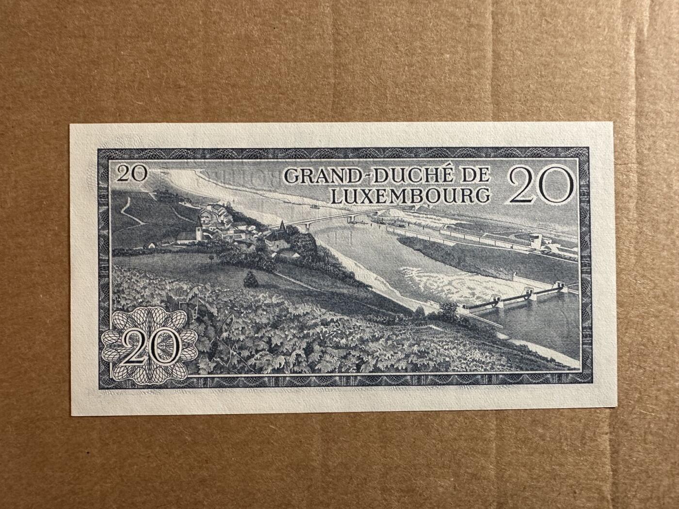 🐍甜小邱世界纸币收藏🐍第138期精品场💐 首发冠A无47靓号 全新UNC 卢森堡 20法郎 1966