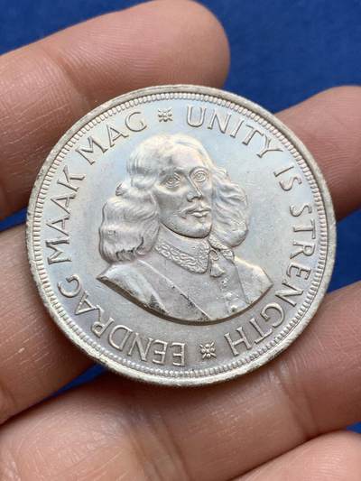 《竞宝斋》第453场 周日，周一 2场连拍 （全场包邮，欢迎送拍） - 南非1963年吕贝克羚羊50分大银币