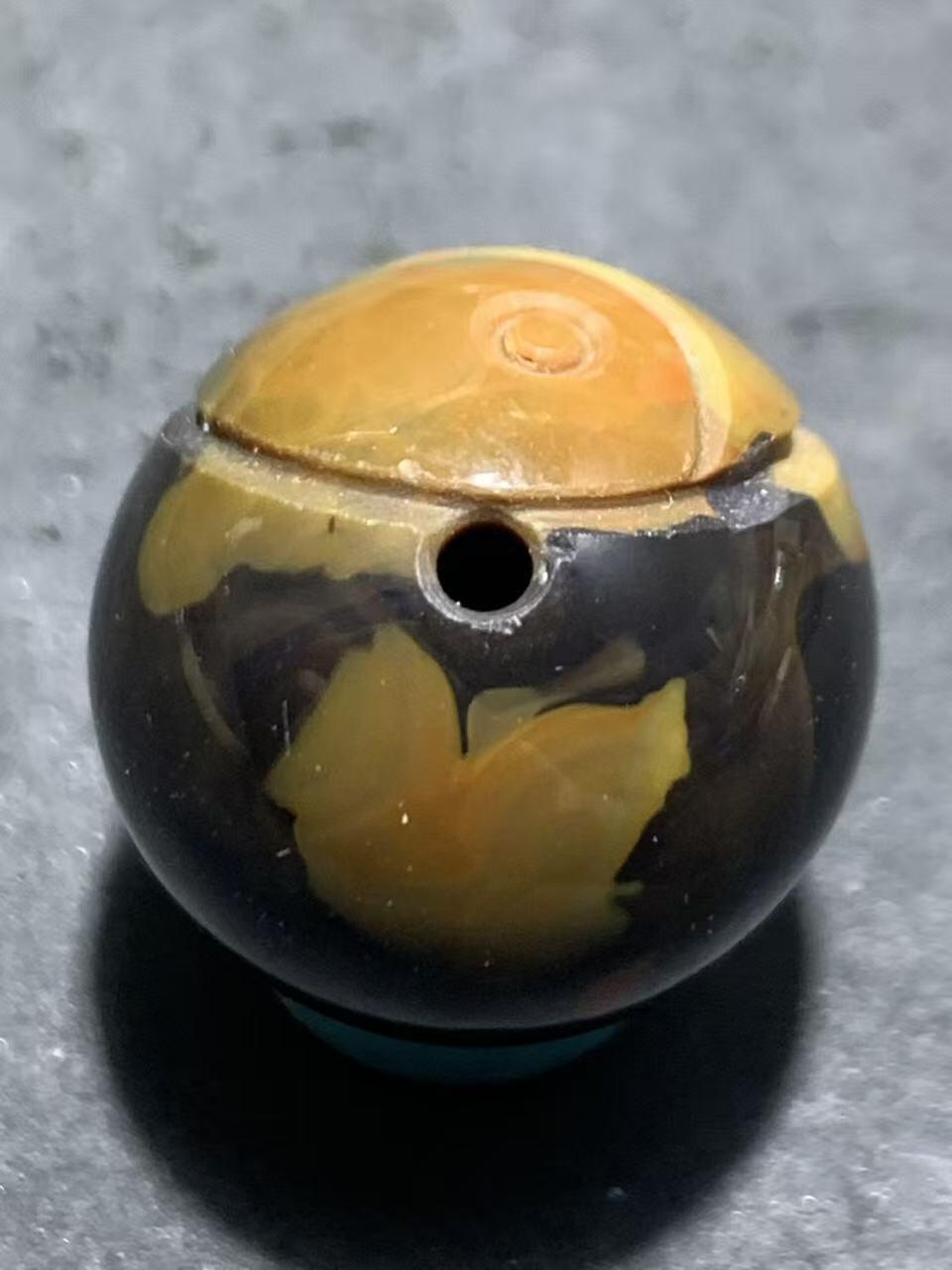 精美8字天眼纹战国红玛瑙手工俏色巧雕太极阴阳鱼圆珠一颗