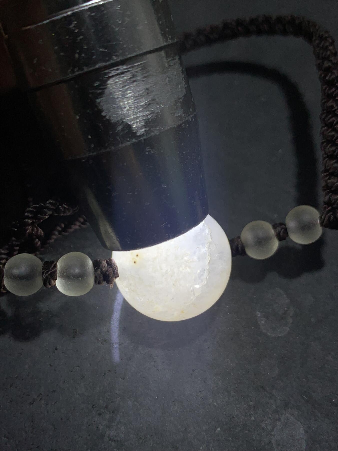 冰飘战国红玛瑙通货圆珠锁骨链一条，