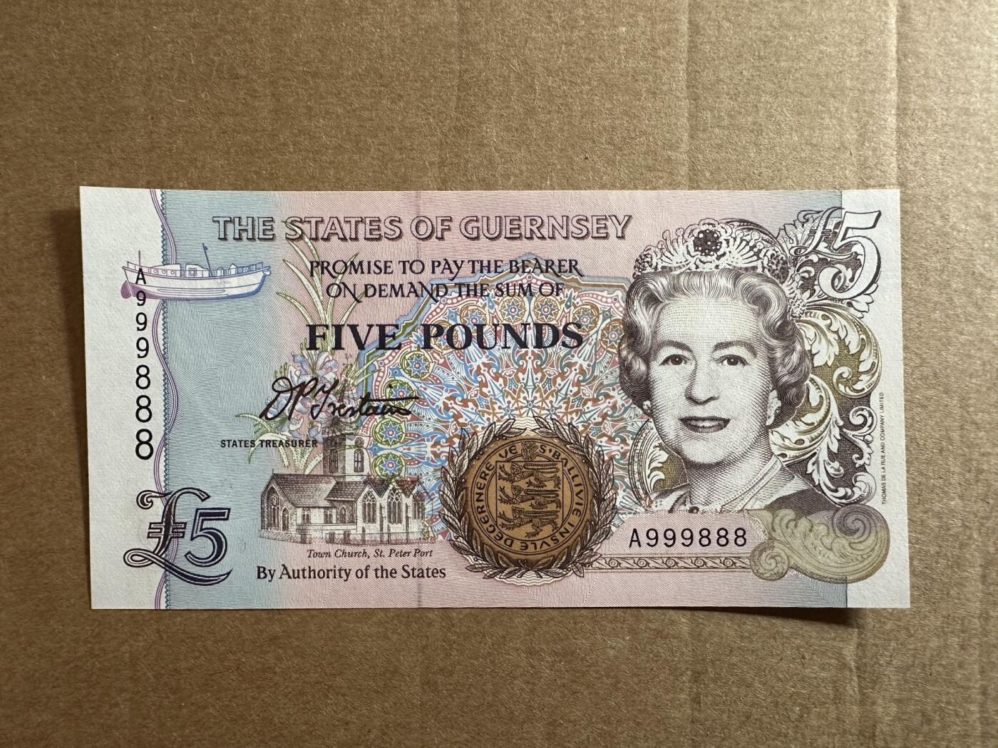 🐍甜小邱世界纸币收藏🐍第138期精品场💐 A999888首发冠无347倒置号豹子号 数二靓号 +初版 全新UNC 根西岛 5镑 1996 女王版