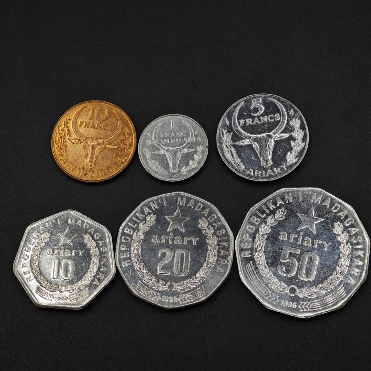 【淘币小摊】实时拍第八百三十七拍   散币银币场   满百包邮可预留二周 每周一统一发货   马达加斯加1996-1999年6枚套