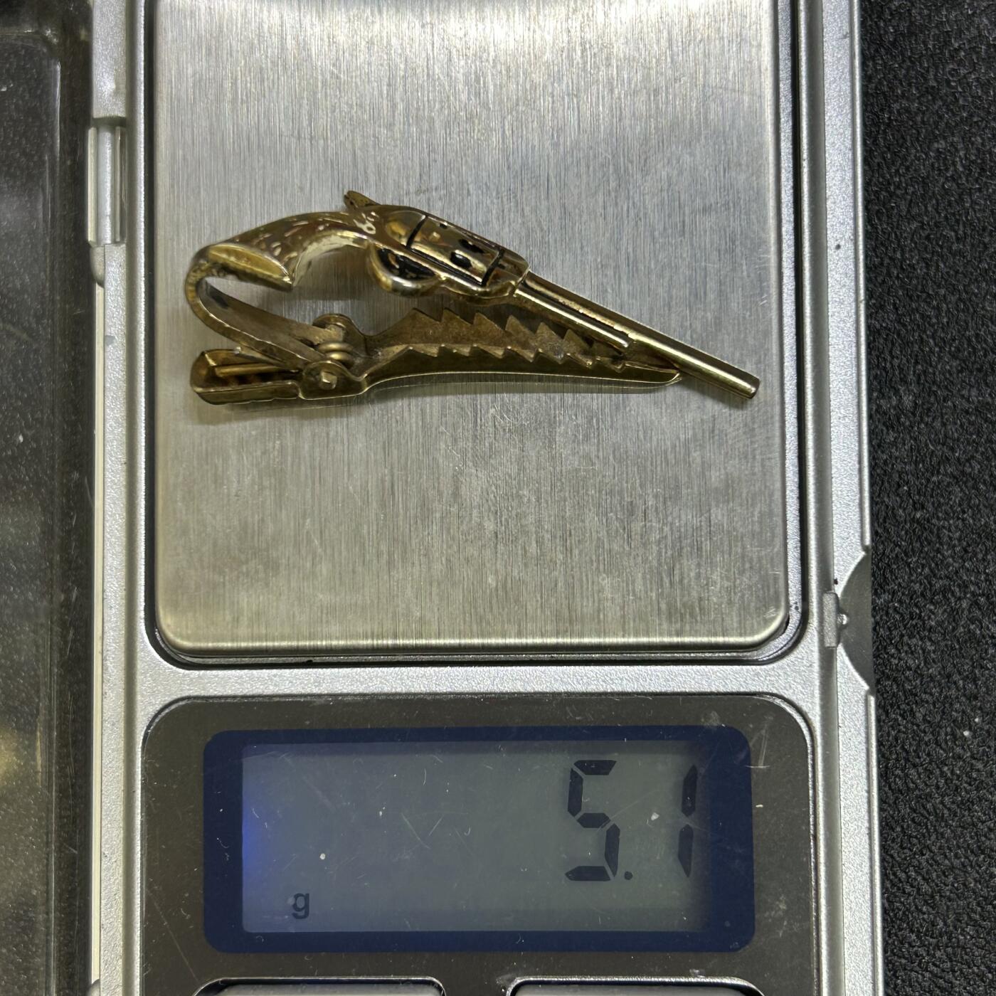 西秦中古拍卖第七十一期 银制转轮手枪领带夹 重5.1克