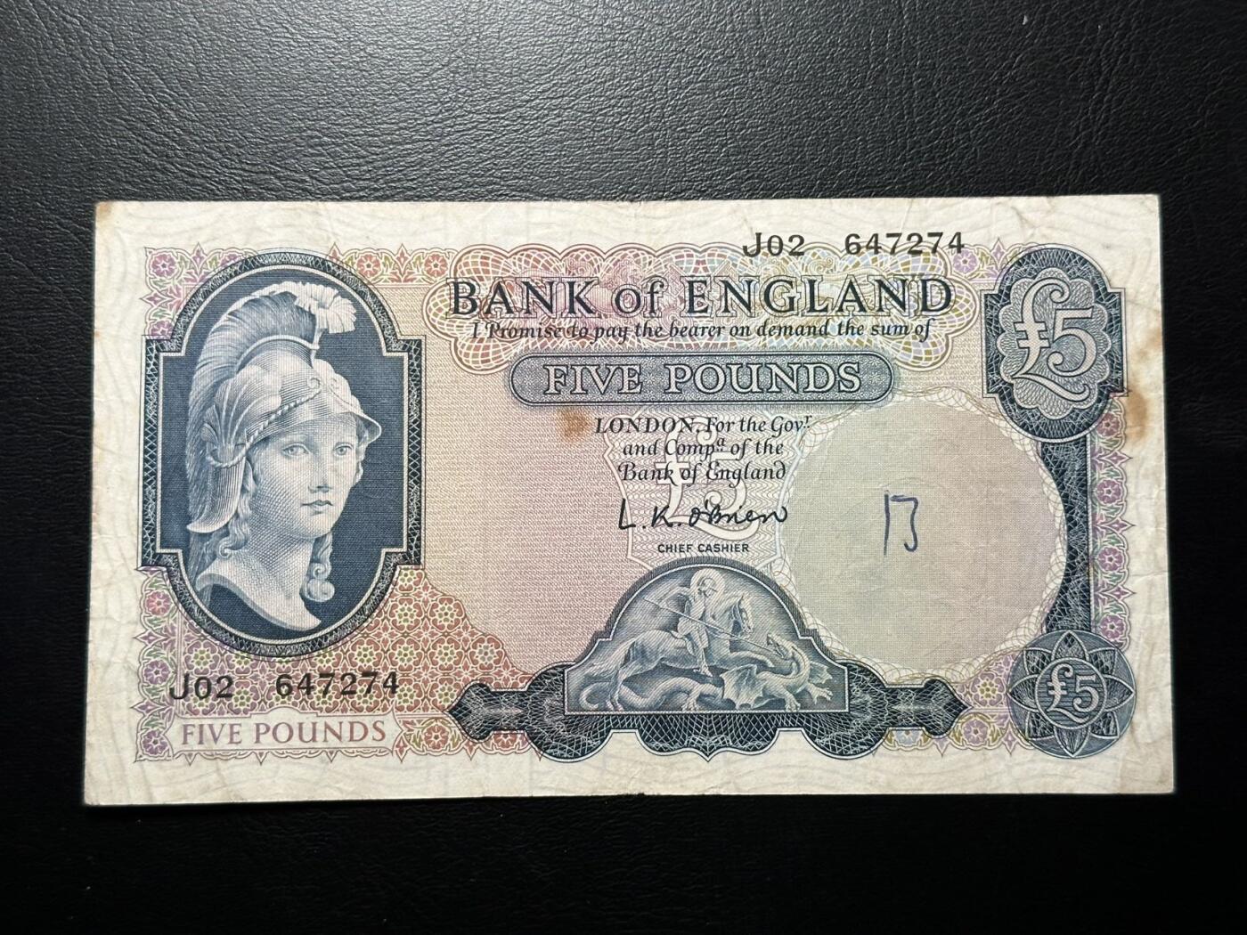 九十九场（喜迎元旦） 英国B序列5镑，流通品相。B序列有非常漂亮的设计！