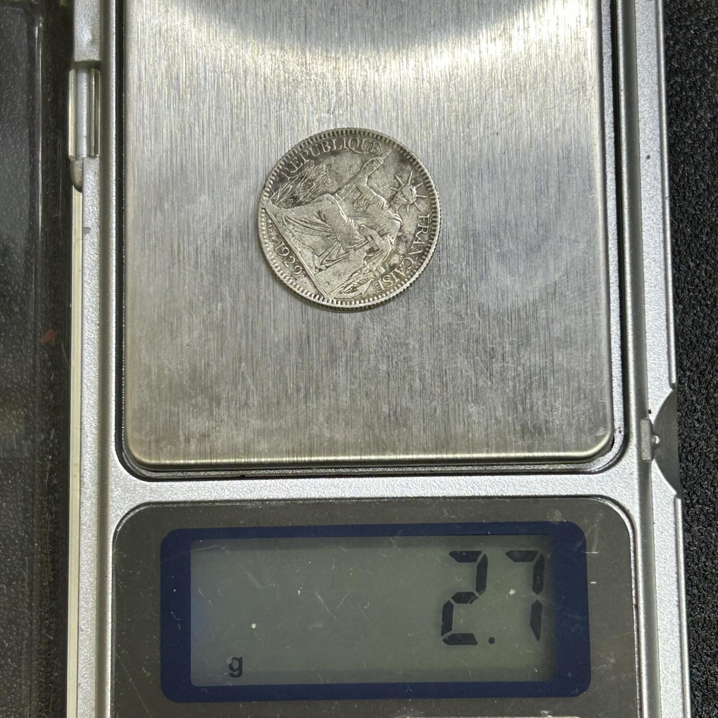 西秦中古拍卖第七十一期 法属印度支那1929年坐洋1角银币 重2.7克