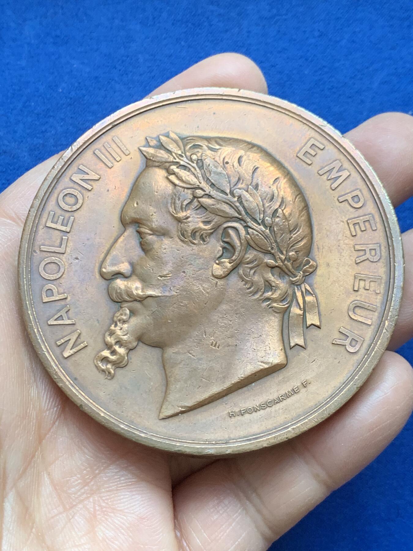 《竞宝斋》第453场 周日，周一 2场连拍 （全场包邮，欢迎送拍） 1867年法国巴黎世博会纪念大铜章 156.4克 67.5mm 蜜蜂铜标