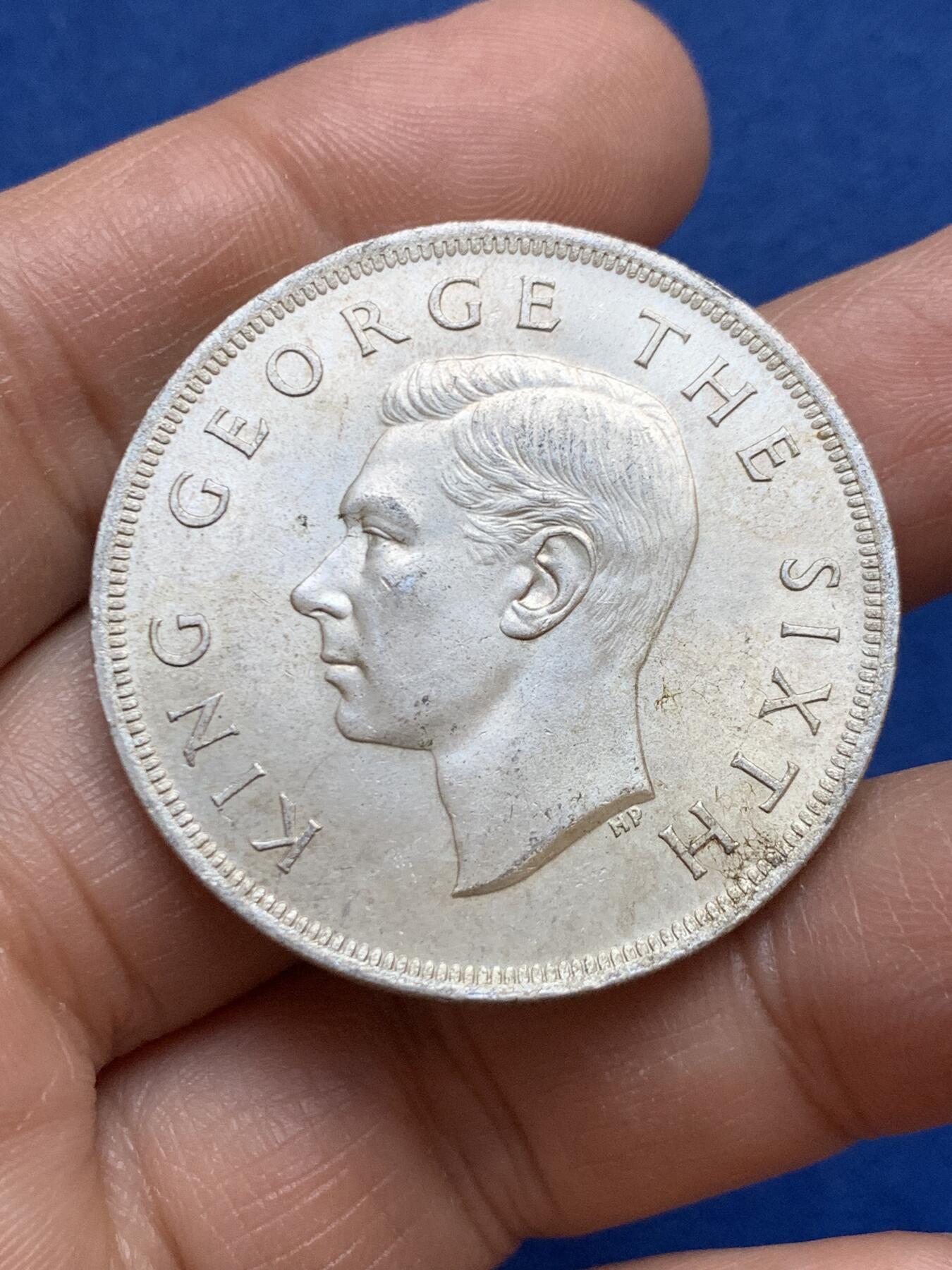 《竞宝斋》第453场 周日，周一 2场连拍 （全场包邮，欢迎送拍） 新西兰1949年乔治六世1克朗银币