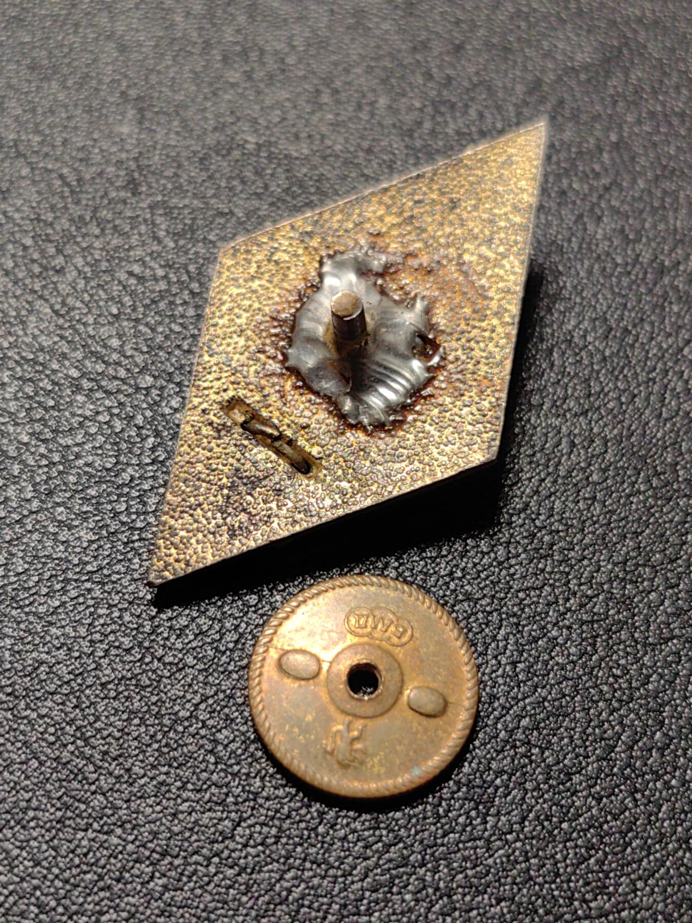 靖甫拍卖新拍第一场 保加利亚列夫斯基军事学院校徽证章 银质版