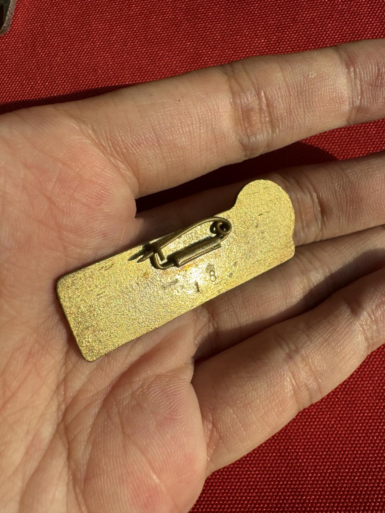 五哥徽章群   30号周二晚上八点4群联拍 铜章