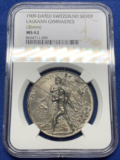 《竞宝斋》第453场 周日，周一 2场连拍 （全场包邮，欢迎送拍） - NGC MS62 瑞士洛桑  1909年 城市景观铜章 超燃造型 银章极少见