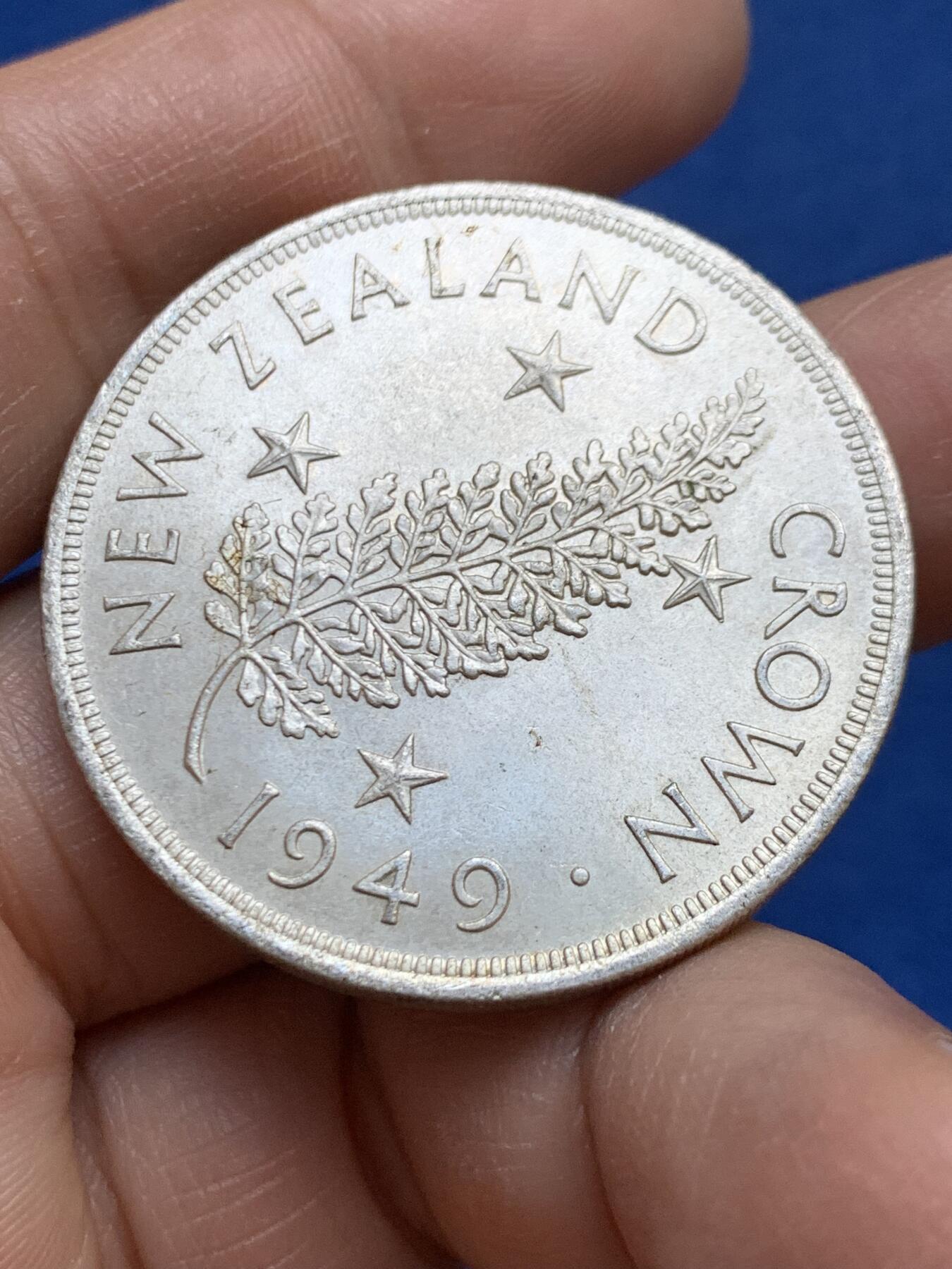 《竞宝斋》第453场 周日，周一 2场连拍 （全场包邮，欢迎送拍） 新西兰1949年乔治六世1克朗银币