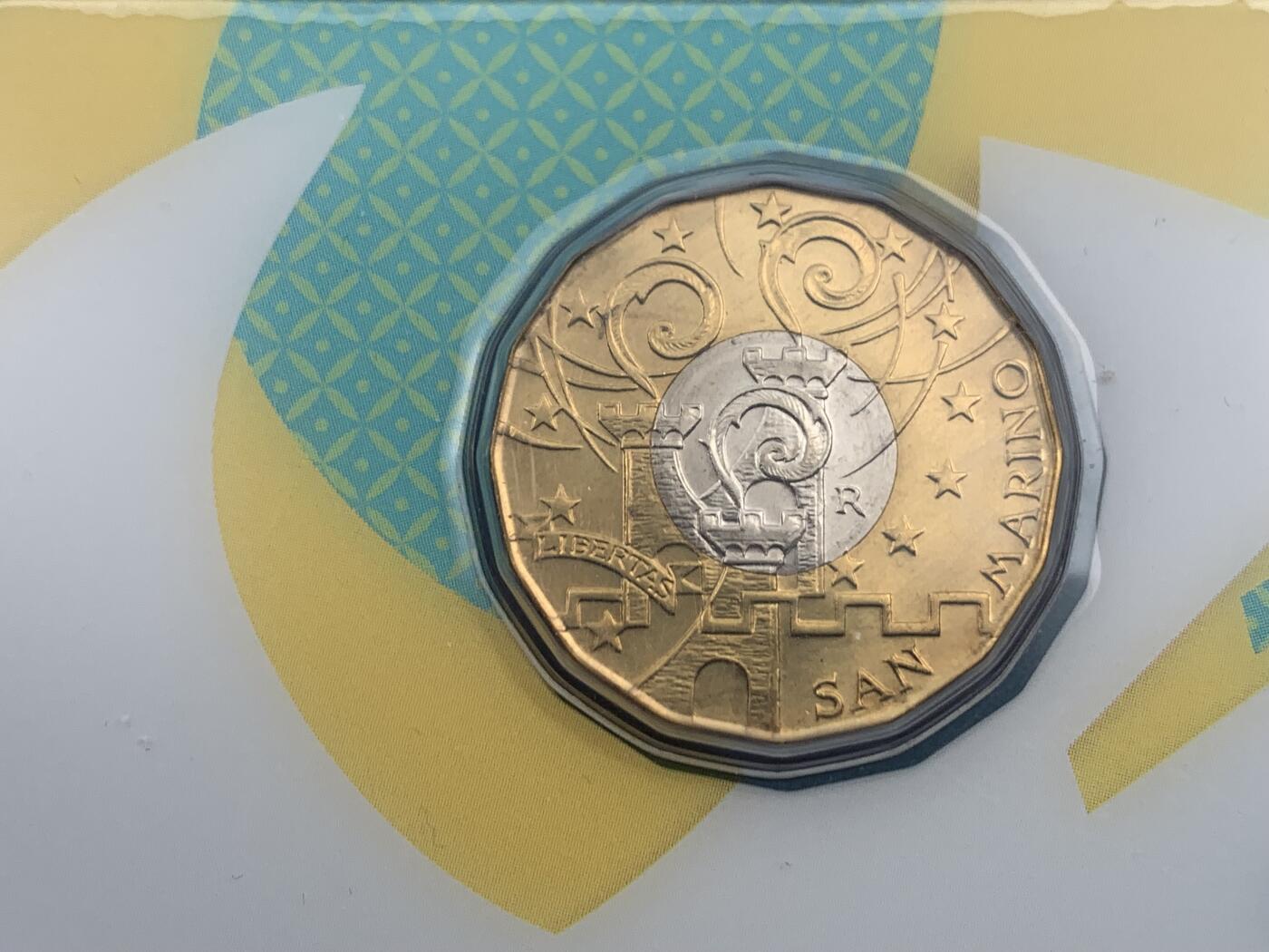 《竞宝斋》第453场 周日，周一 2场连拍 （全场包邮，欢迎送拍） 圣马力诺 2016年 5欧元 慈悲禧年小卡册双色纪念币