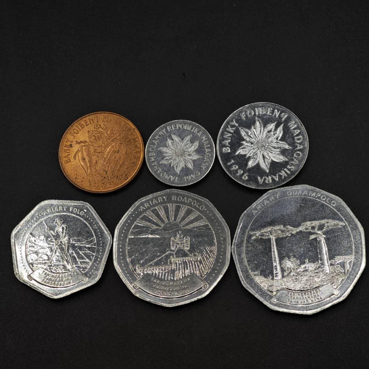 【淘币小摊】实时拍第八百三十七拍   散币银币场   满百包邮可预留二周 每周一统一发货   马达加斯加1996-1999年6枚套