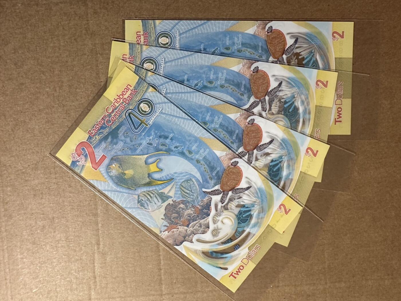 🐍甜小邱世界纸币收藏🐍第138期精品场💐 AA首发冠111+222/AA近通天8靓号/888豹子号 靓号4张 IBNS获奖钞 全新UNC 东加勒比 2元