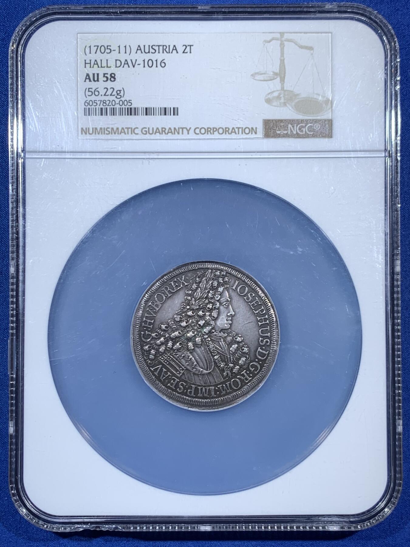 《竞宝斋》第453场 周日，周一 2场连拍 （全场包邮，欢迎送拍） NGC AU58 神圣罗马帝国 1705-11年 蒂罗尔伯国  约瑟夫一世 2泰勒大银币 57.7克的双重手感 大波浪发型 加大盒装 不用换藏的品种