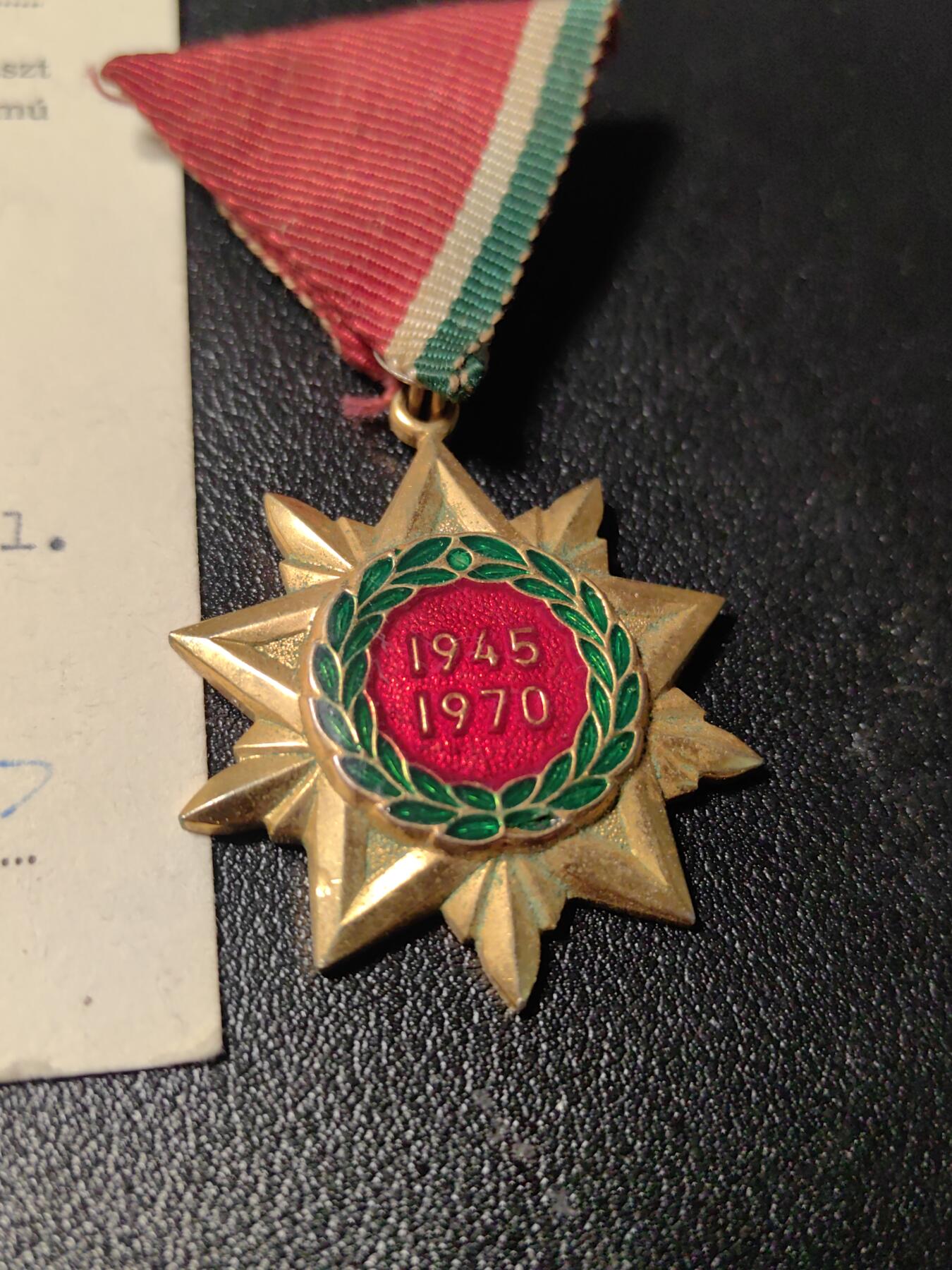 靖甫拍卖新拍第一场 匈牙利战胜德国25周年奖章带证