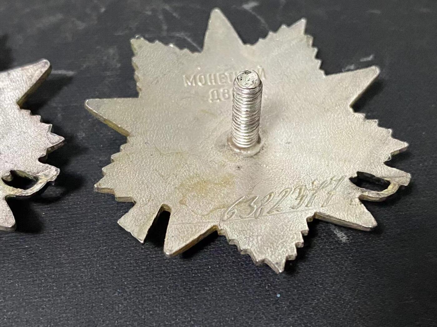 苏联勋章奖章1月5日晚上九点结束在麦稀奇 找不到的加我qq或者微信都是184277308备注苏章拍卖。最好加微信群每次都会通知还有提前可以一口价的 最近会持续拍卖一些东西。