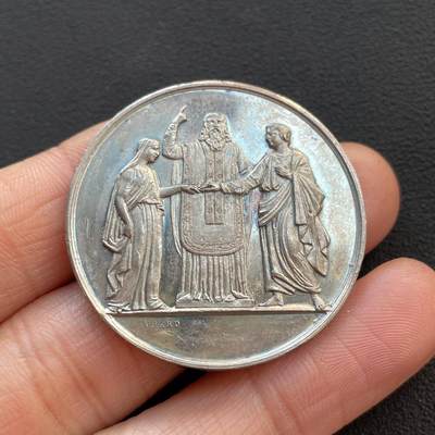 「木头集藏」章牌专场-第65场 - 1874年法国婚礼纪念银章，直径：36.8 mm，21.7 g，边铭：蜜蜂 ARGENT，品相不错。