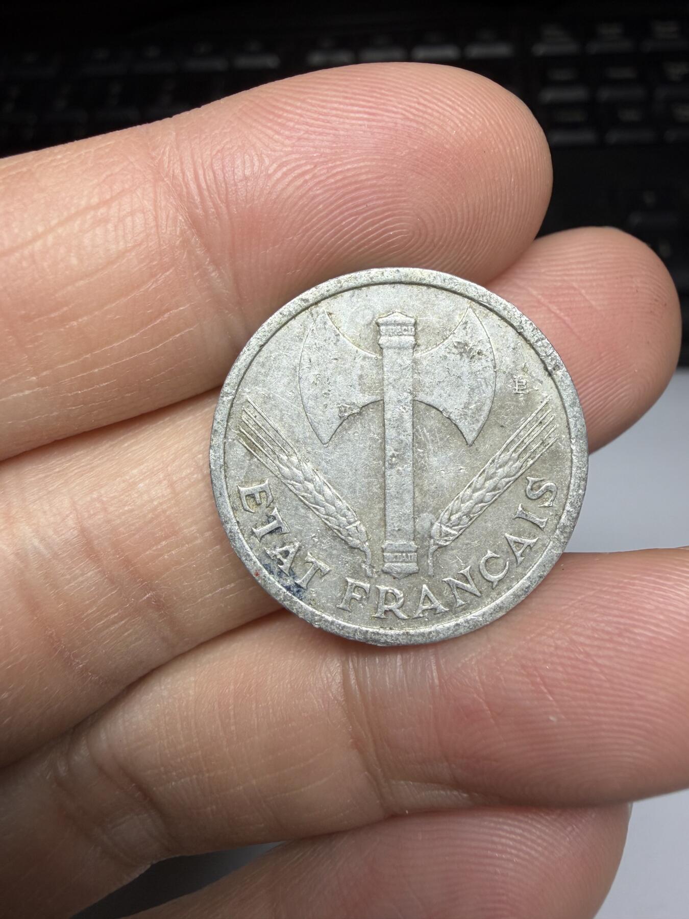 2025年集古藏今外币拍卖第十一期-第6场—（总第296拍），可以寄存60天，满160元包邮。 1942年法国一法郎