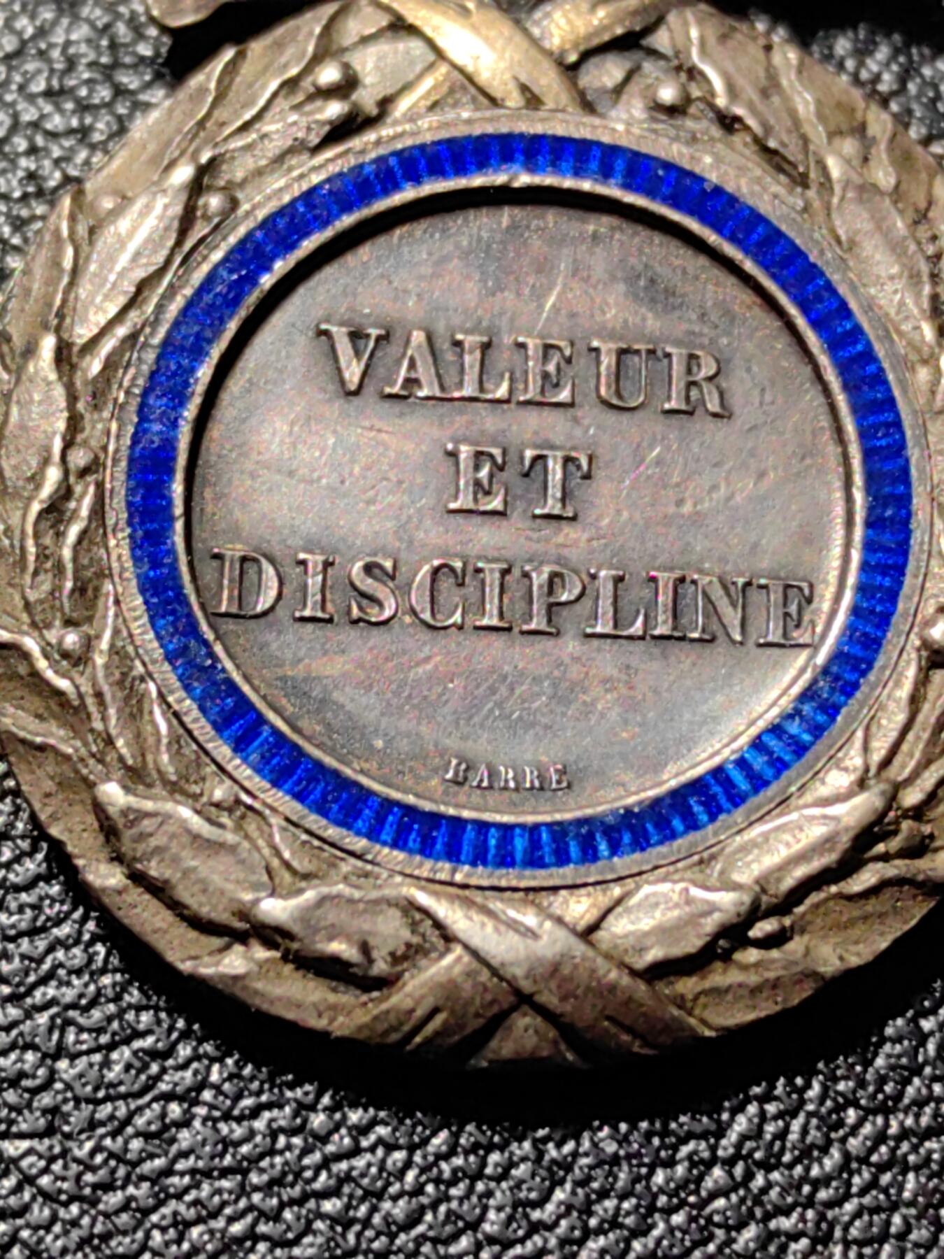 靖甫拍卖新拍第一场 法国军功奖章 三共版早期 珐琅有底纹