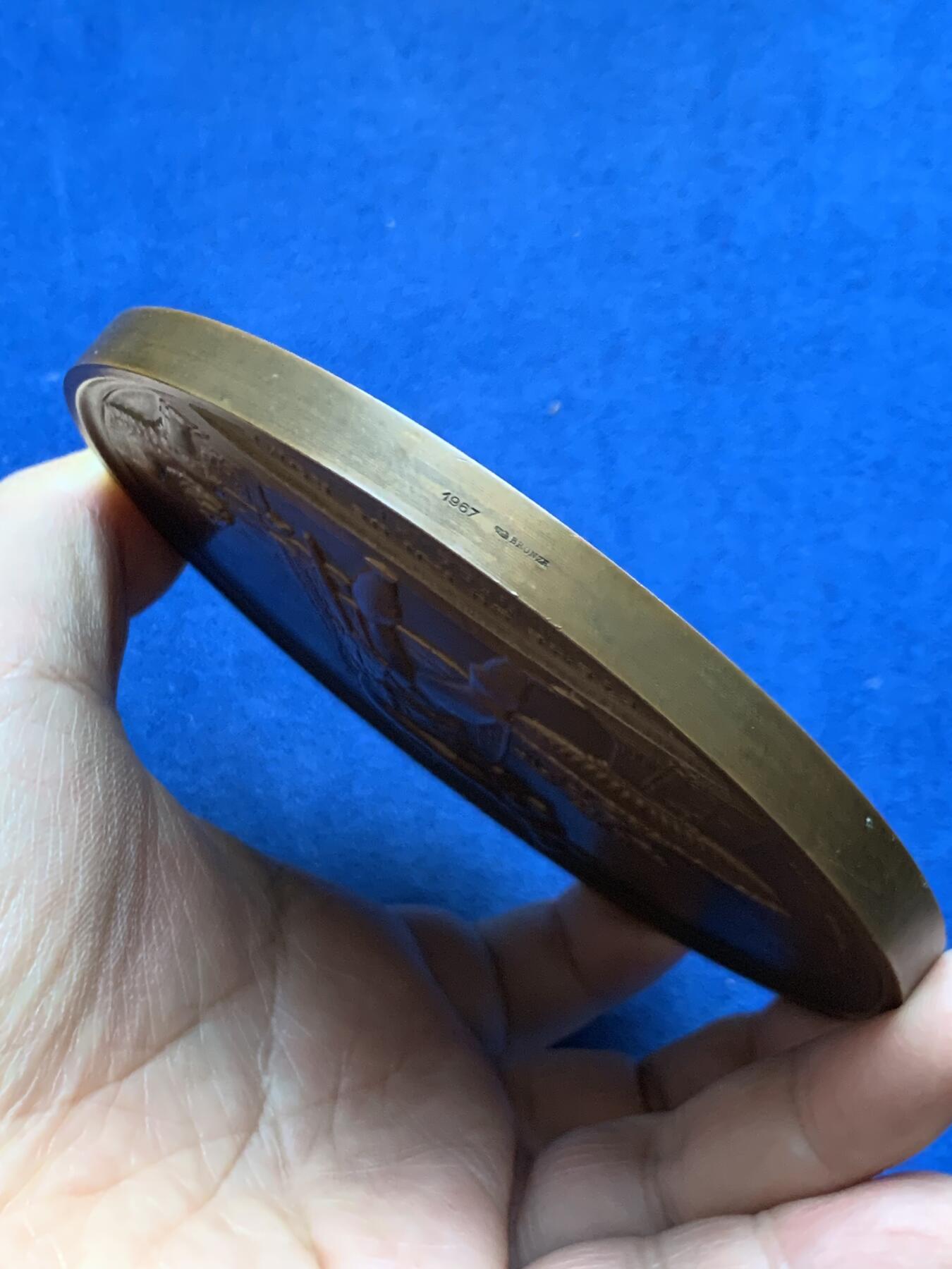 《竞宝斋》第453场 周日，周一 2场连拍 （全场包邮，欢迎送拍） 法国拿破仑罗马王洗礼大铜章，少见超大尺寸版本，直径113mm，重量644.4g，带盒子，细节见图