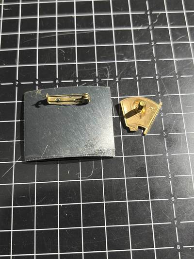 古冰库章牌勋赏收藏0起拍卖 苏联小章一对