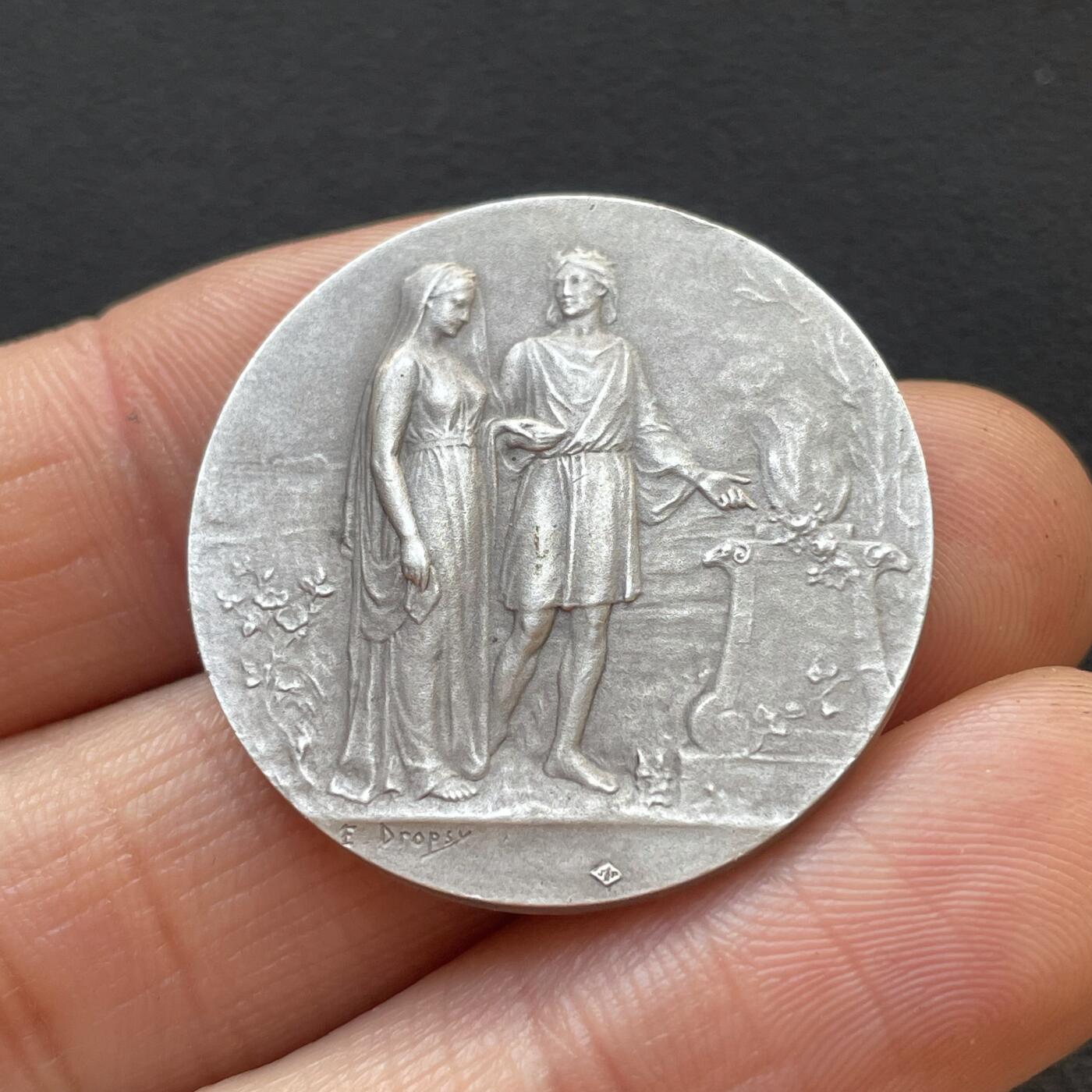 「木头集藏」章牌专场-第65场 E.Dropsy～1932年法国结婚纪念银章，直径：30 mm，13.7 g，边铭：丰饶角 2ARGENT，