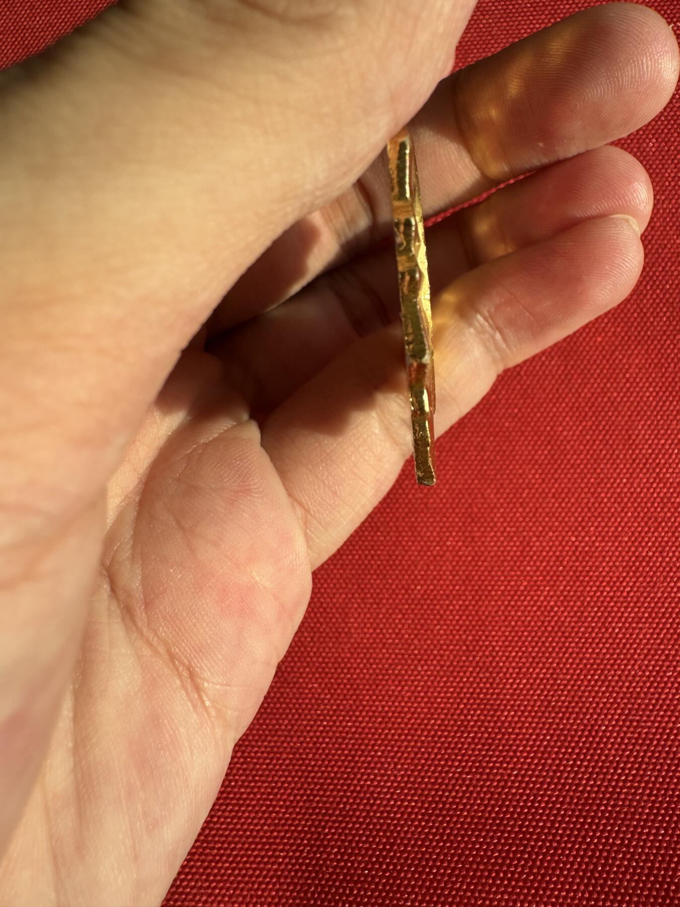 五哥徽章群   30号周二晚上八点4群联拍 铝章