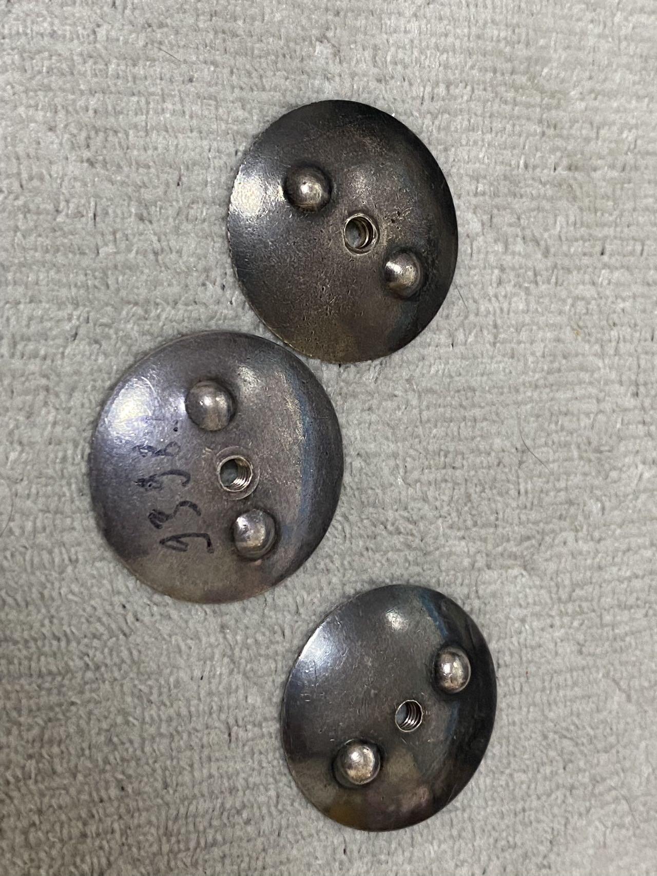 苏联勋章奖章1月5日晚上九点结束在麦稀奇 找不到的加我qq或者微信都是184277308备注苏章拍卖。最好加微信群每次都会通知还有提前可以一口价的 最近会持续拍卖一些东西。