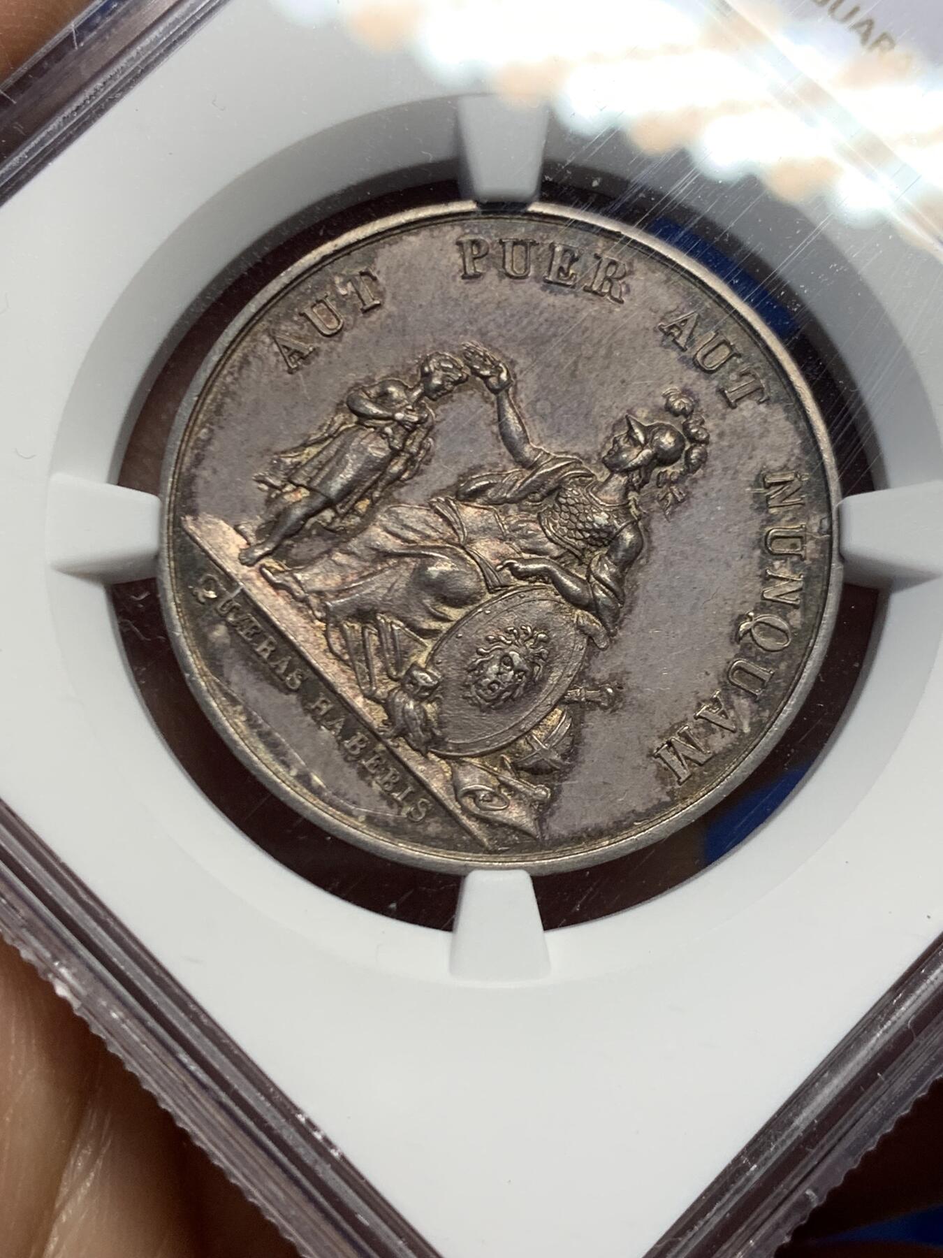 《竞宝斋》第453场 周日，周一 2场连拍 （全场包邮，欢迎送拍） NGC UNC 瑞士 早期 学院银质奖章 人物细腻 双面包浆也非常漂亮