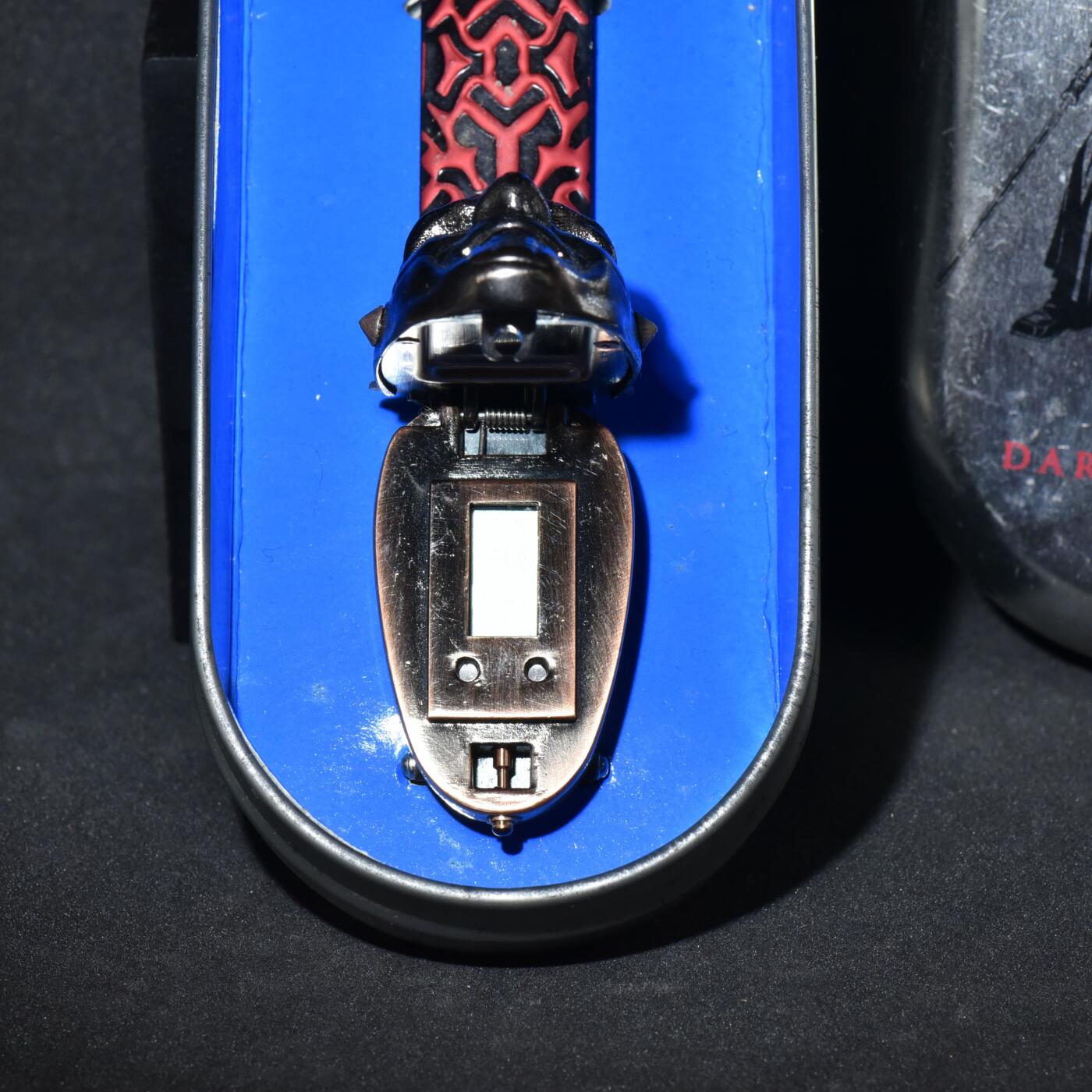 【良泉】第45期【直播场】1月15日晚19.30点开拍！ 208组，西方古代钱币、丝路古珠杂项专场 1999年【日本】星战-达斯摩尔 手表，表面纯铜