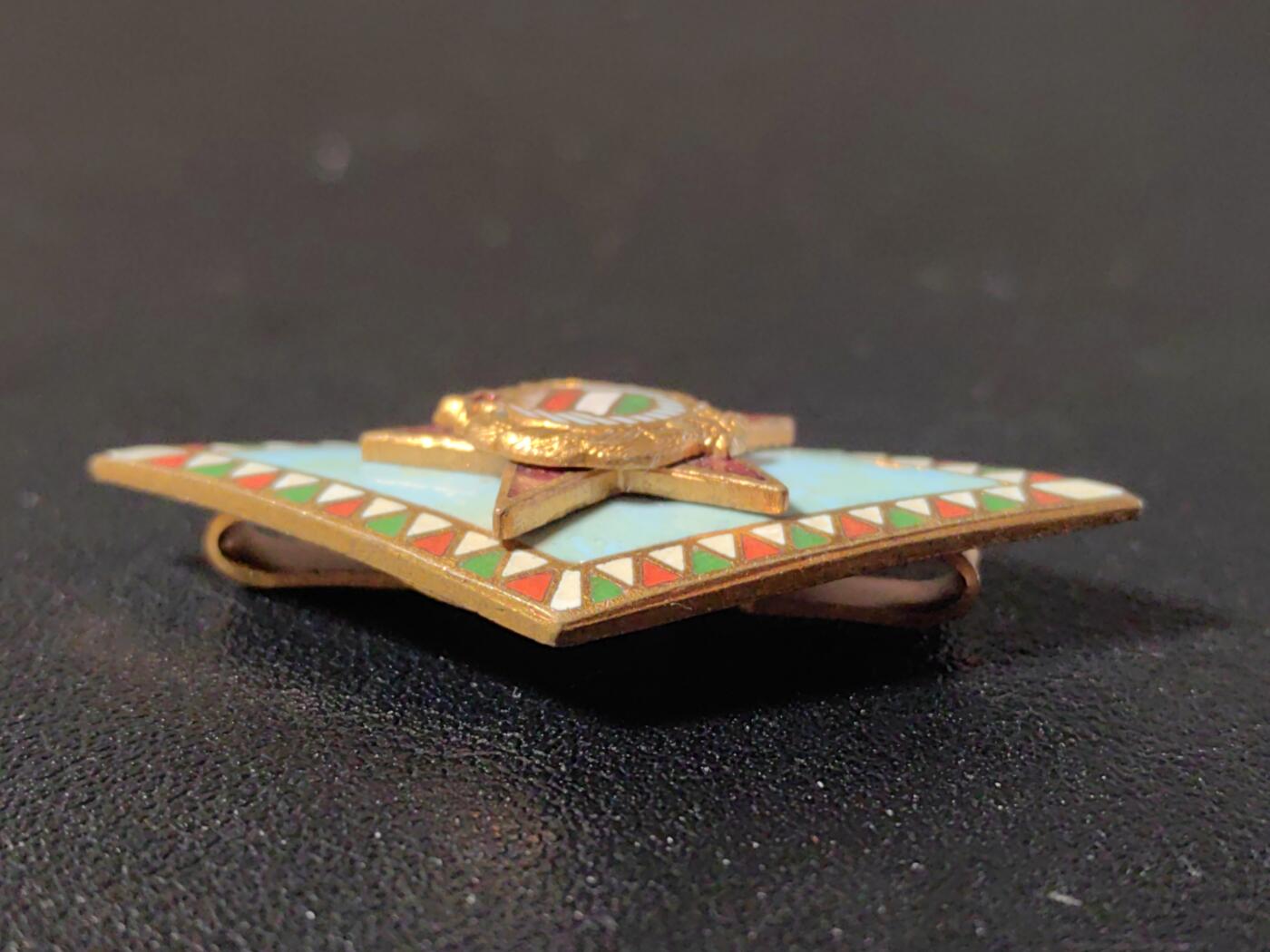 靖甫拍卖新拍第一场 匈牙利高等军事学院校徽证章