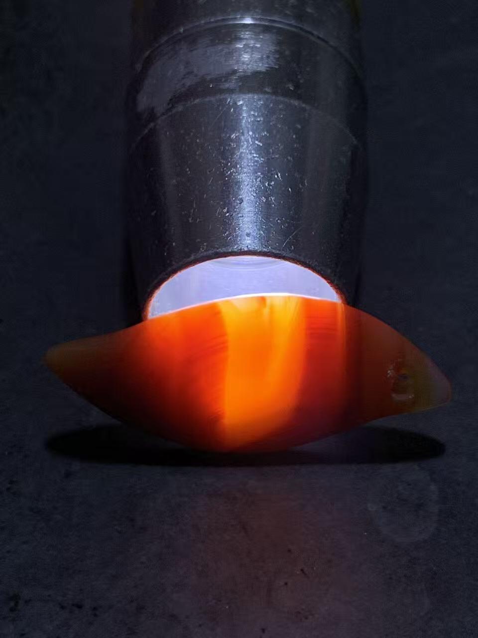 高玉化缠丝玛瑙通货吊坠一个，