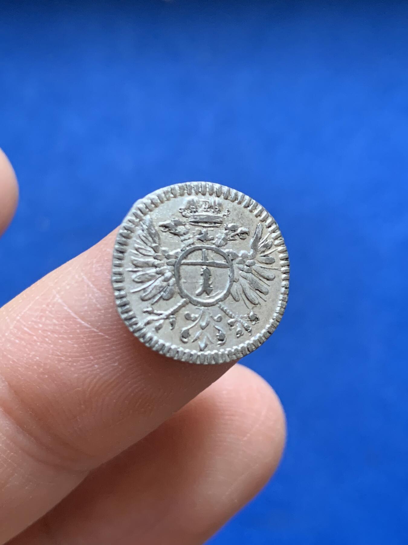 《竞宝斋》第453场 周日，周一 2场连拍 （全场包邮，欢迎送拍） 1738年雷根斯堡1克鲁泽 稀少品种 仅铸造25000枚 书上标价只到XF