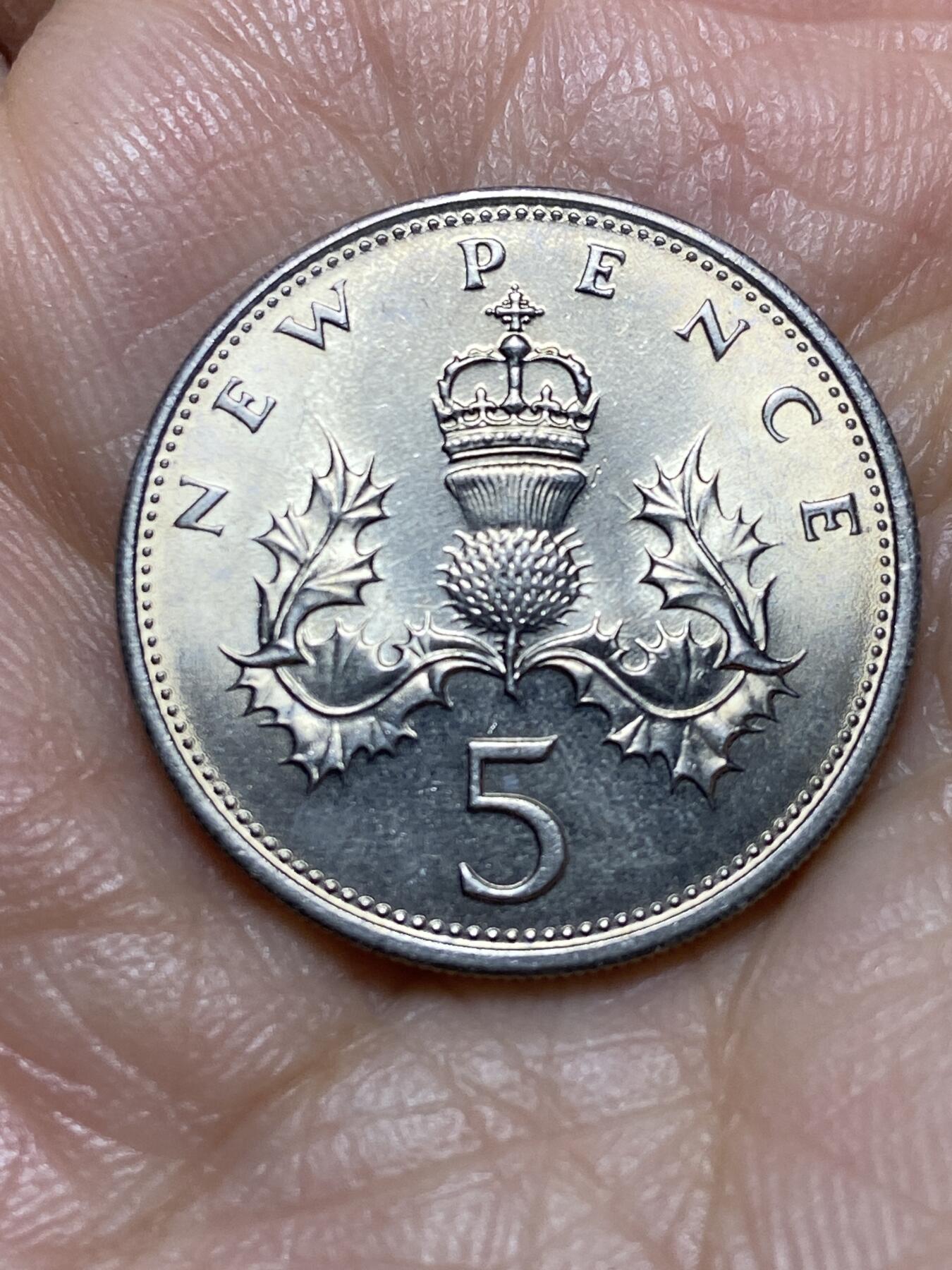 2026年第一场(总第一百七十场）外国好品散币场(免佣金) 英国🇬🇧1969年5新便士(伊丽莎白二世中年花冠，十进制第一版)