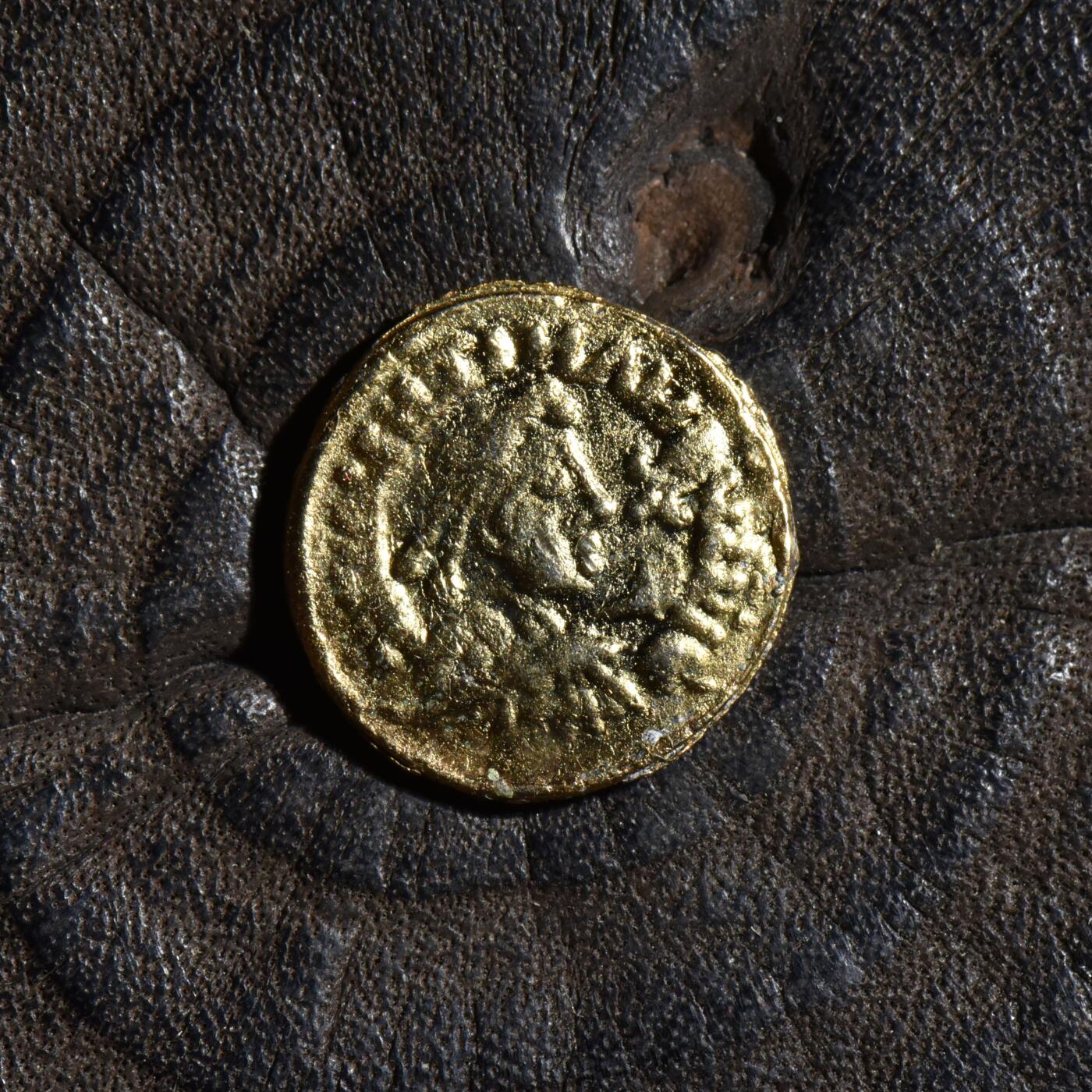 【良泉】第45期【直播场】1月15日晚19.30点开拍！ 208组，西方古代钱币、丝路古珠杂项专场 现代【复刻】工艺品1