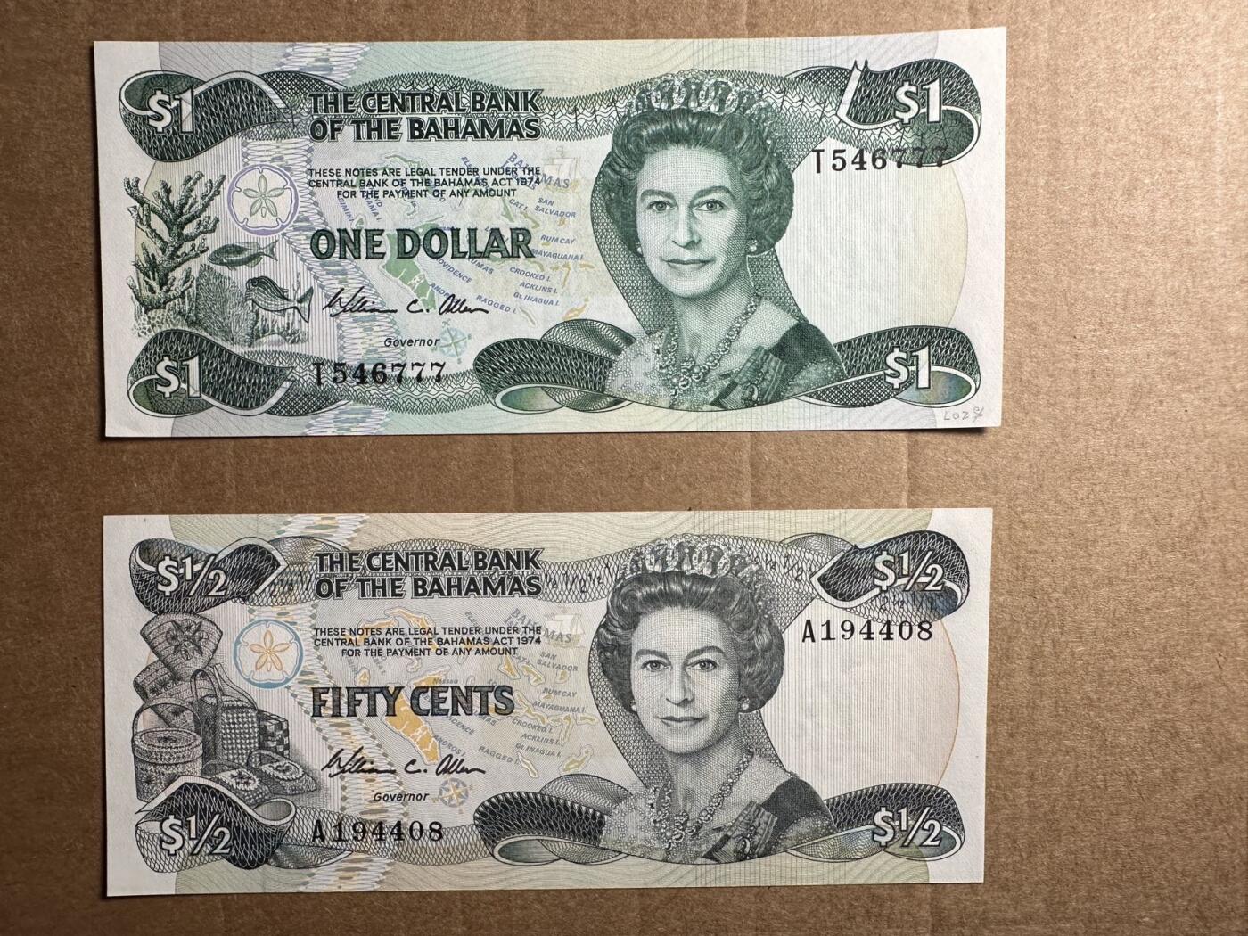 🐍甜小邱世界纸币收藏🐍第138期精品场💐 1974早期年份两张（含777豹子号一张）全新UNC 巴哈马 1 1/2 元