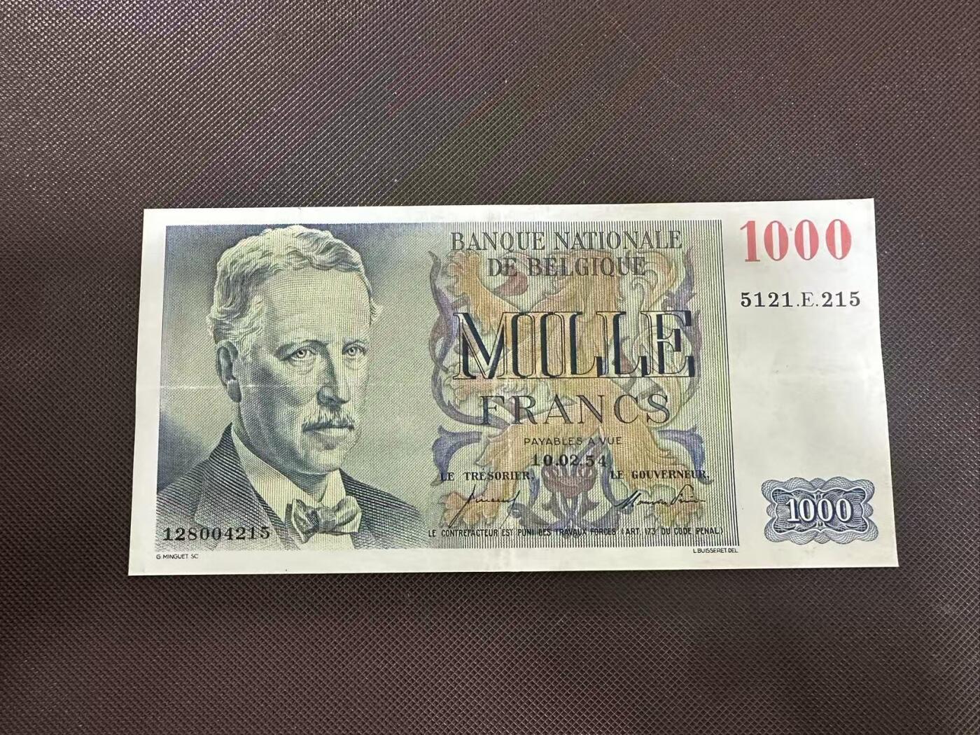 喜羊羊钱币收藏2025第11期(流通品相场) 比利时	P-131 1954年1000法郎	0	品相如图				5121.F.215			
