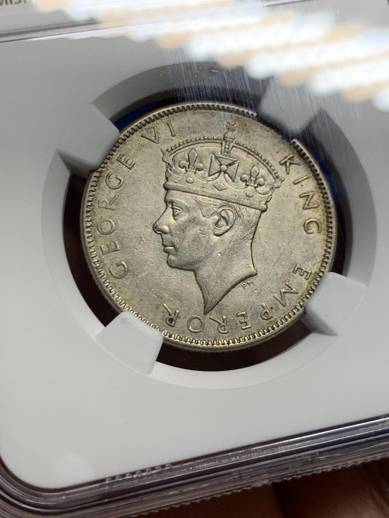 《竞宝斋》第453场 周日，周一 2场连拍 （全场包邮，欢迎送拍） NGC AUD 斐济1942年乔治六世1弗洛林银币